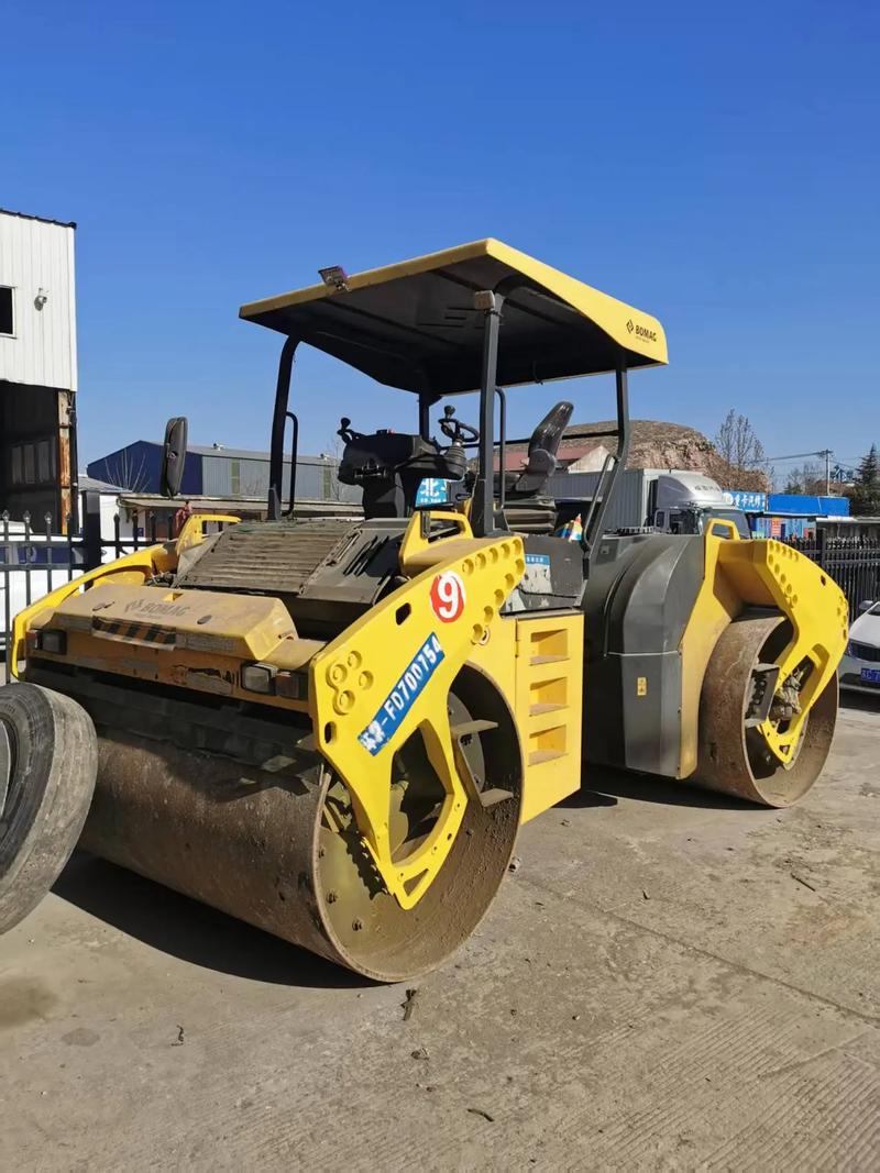 Bomag BW211
